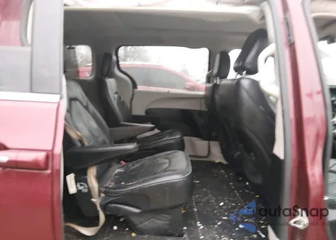 2018 Chrysler Pacifica Limited z USA, uszkodzony, nr VIN 2C4RC1GG8JR320682